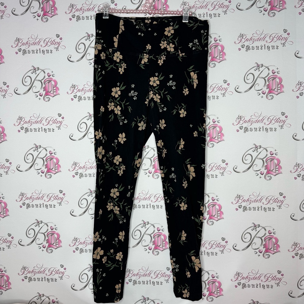 Sunday best aritzia leggings cherry blossom flowers floral black peach orange